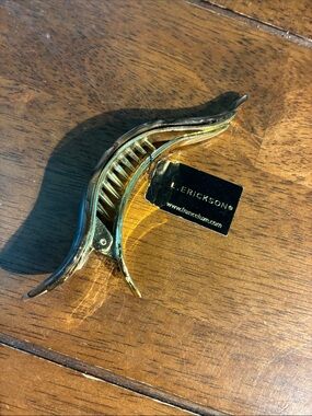 CLASSIC feminine beautiful L Erickson Gold Curved Hair Clip - NWT 💕